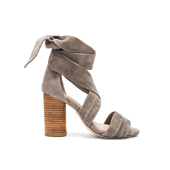 Rate Mia Sandal Heels used - Picture 1 of 6